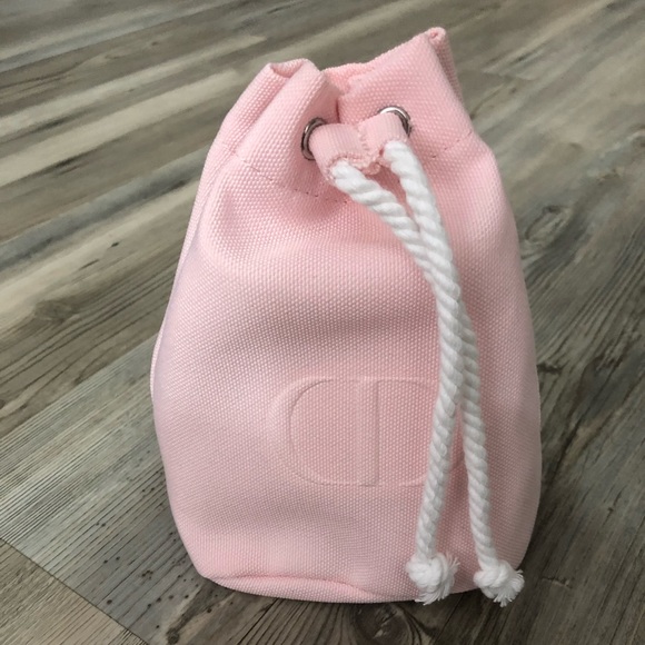 Dior Handbags - Dior makeup pouch Nwots